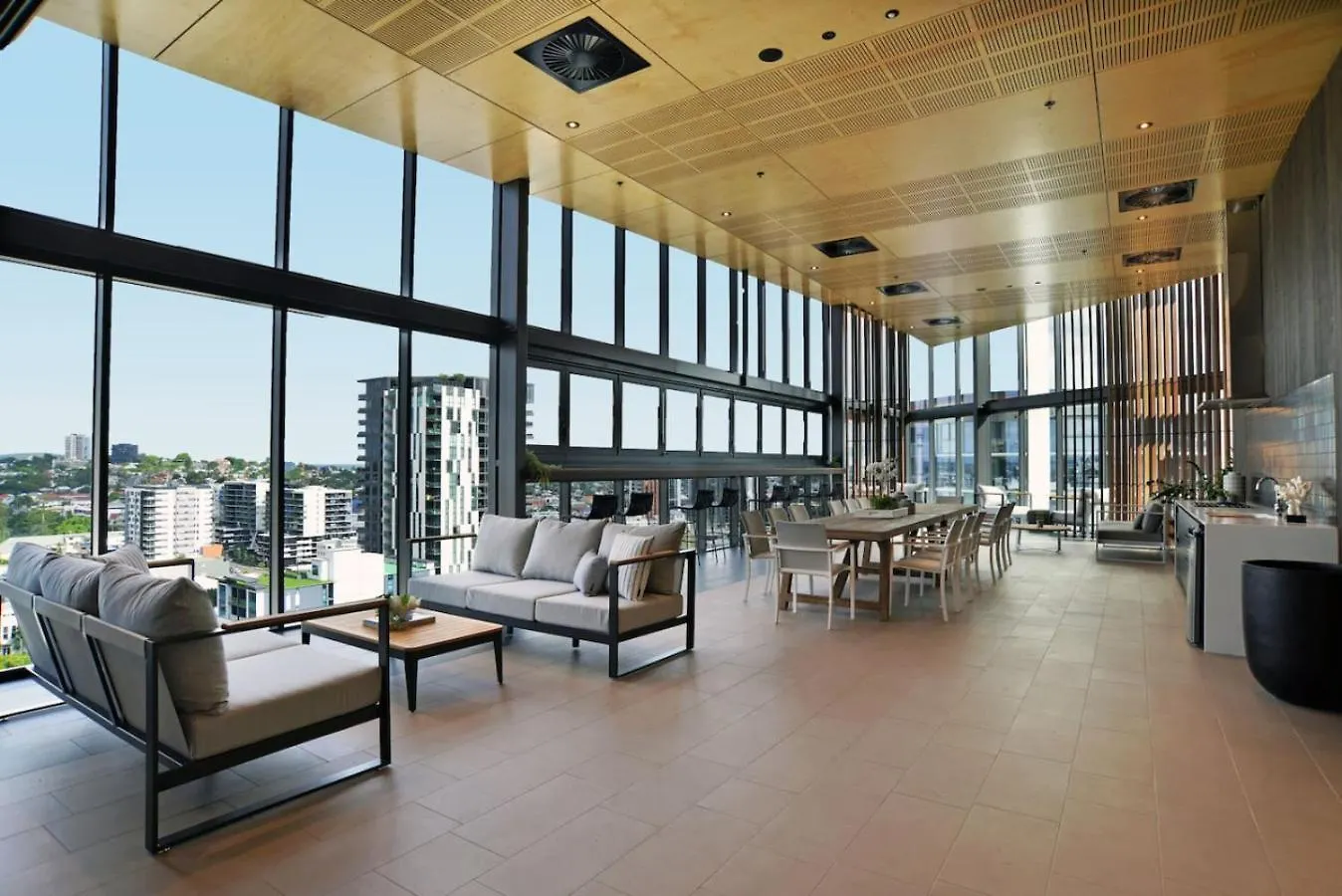 Stunning Getaway One King Bed With Unlimited Wi-Fi Lejlighed Brisbane