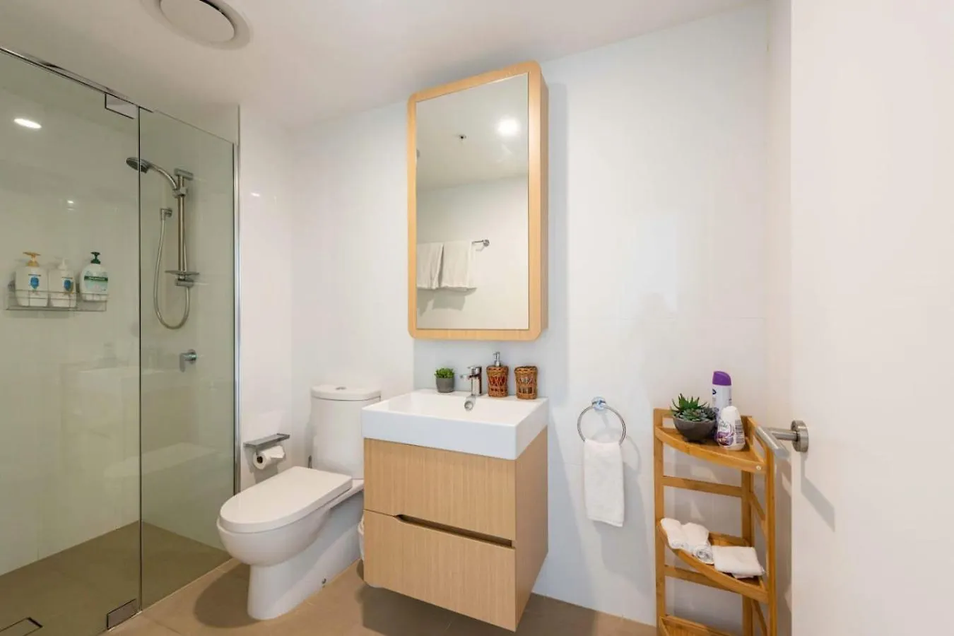Stunning Getaway One King Bed With Unlimited Wi-Fi Lejlighed Brisbane Australien