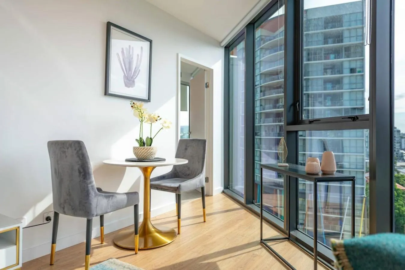 Stunning Getaway One King Bed With Unlimited Wi-Fi Lejlighed Brisbane